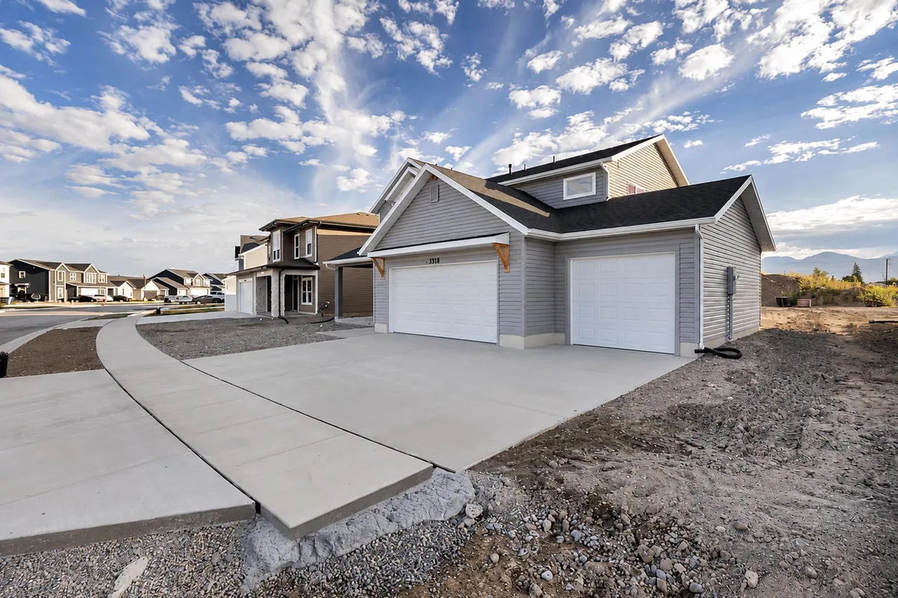 Quick Move-In @ Nibley Meadows · photo 6