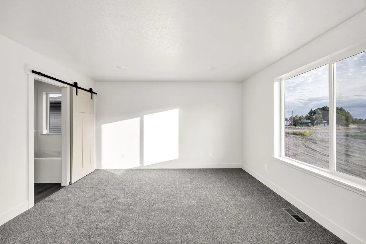 Quick Move-In @ Nibley Meadows · photo 4